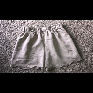 Aqua by Bloomingdale’s Tan petal hem scallop small